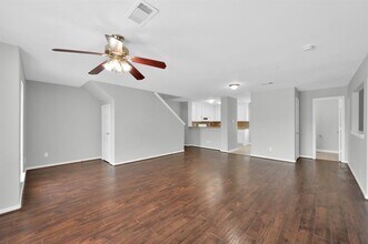 167 Binnacle Ct in Willis, TX - Building Photo - Building Photo