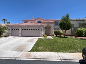 64 Arcadian Shores St in Las Vegas, NV - Building Photo