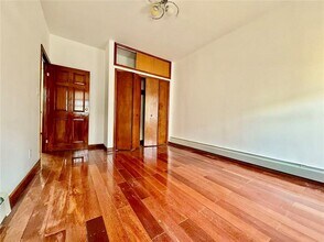 333 Parkville Ave in Brooklyn, NY - Building Photo - Building Photo