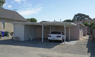 1920-1922 Dodson St Apartments