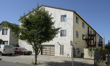 427 Foothill Blvd in Oakland, CA - Building Photo - Building Photo