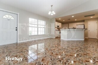 170 Peerless St in Lehigh Acres, FL - Building Photo - Building Photo