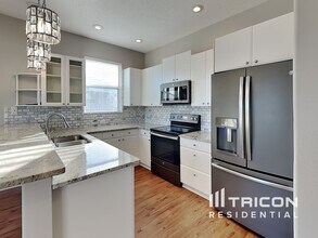 9208 64th Ct E in Parrish, FL - Building Photo - Building Photo