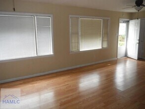 503 Stewart Dr in Hinesville, GA - Foto de edificio - Building Photo