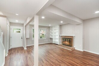 6613 Deer Gap Ct in Alexandria, VA - Building Photo - Building Photo