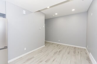 11547 St Albert Trail NW in Edmonton, AB - Building Photo - Building Photo