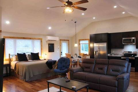 1716 Pleasant Grove Church Rd in Hendersonville, NC - Building Photo - Building Photo