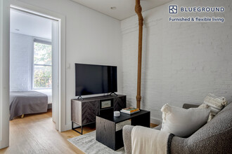 7 Rivington St in New York, NY - Building Photo - Building Photo