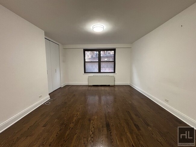 East 82nd Street, Unit 1B in New York, NY - Foto de edificio - Building Photo