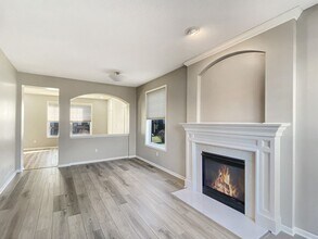 2397 Molnau Ct in Chaska, MN - Building Photo - Building Photo