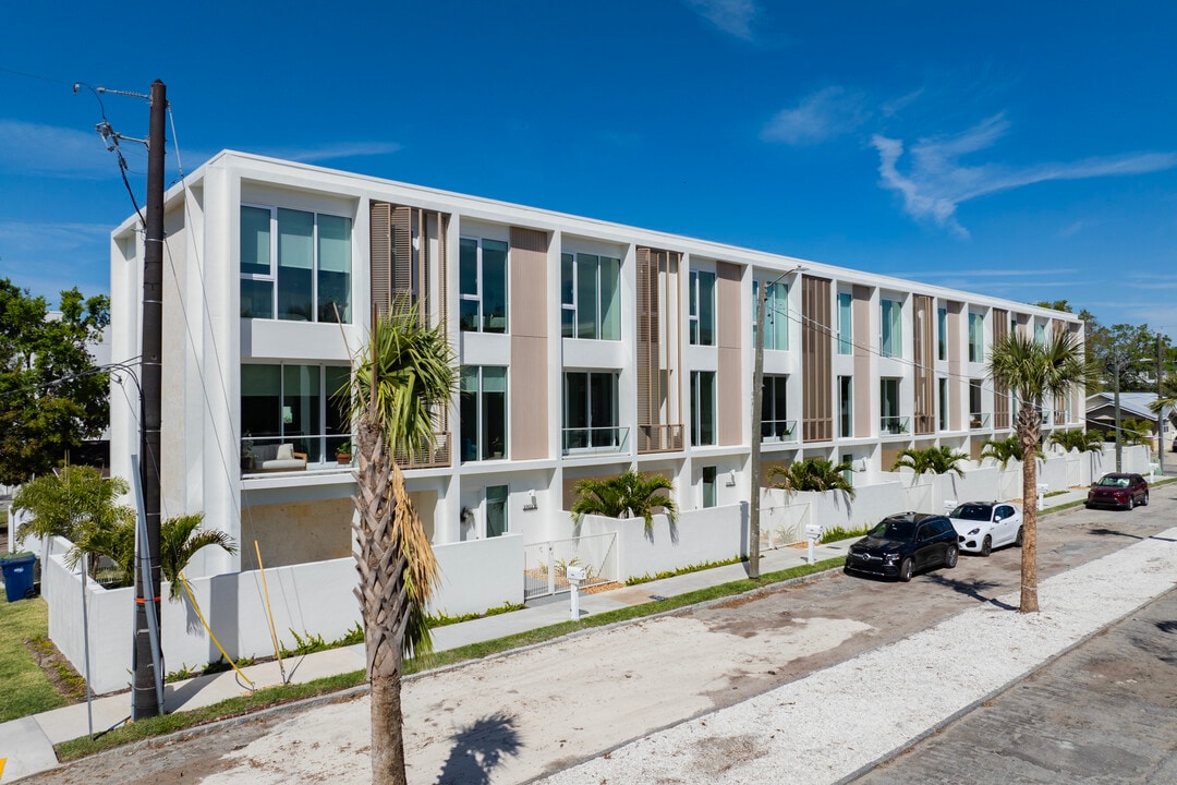 The Woodrow in Tampa, FL - Building Photo