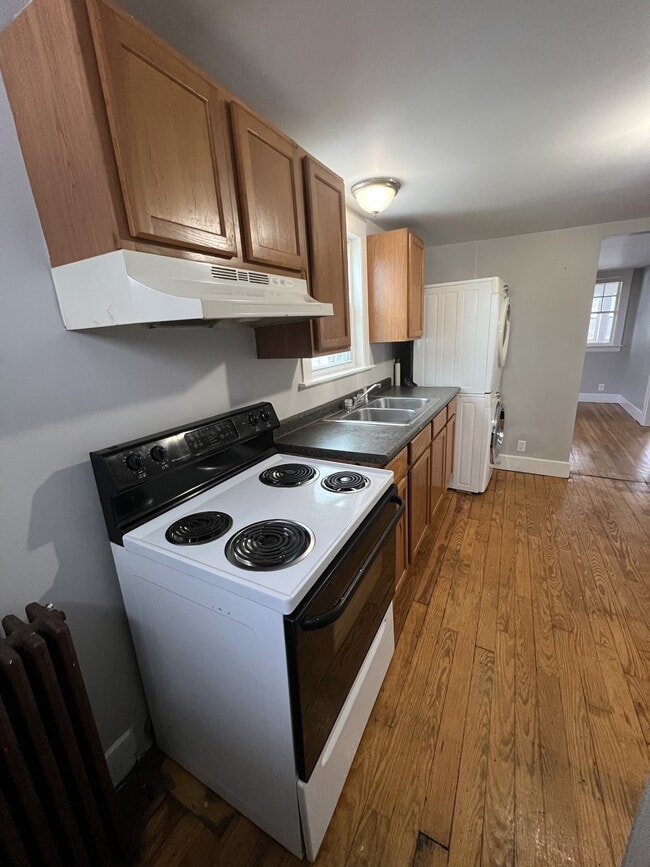 property at 3 Elmwood Ave