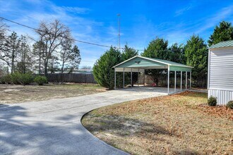 892 W Five Notch Rd in North Augusta, SC - Building Photo - Building Photo