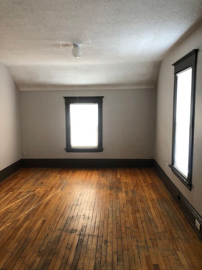 3705 Chicago Ave in Minneapolis, MN - Building Photo - Building Photo