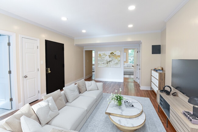 property at 154 S 4th St