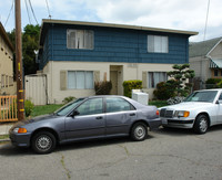 Ramona Street Apartments in San Mateo, CA - Building Photo - Building Photo