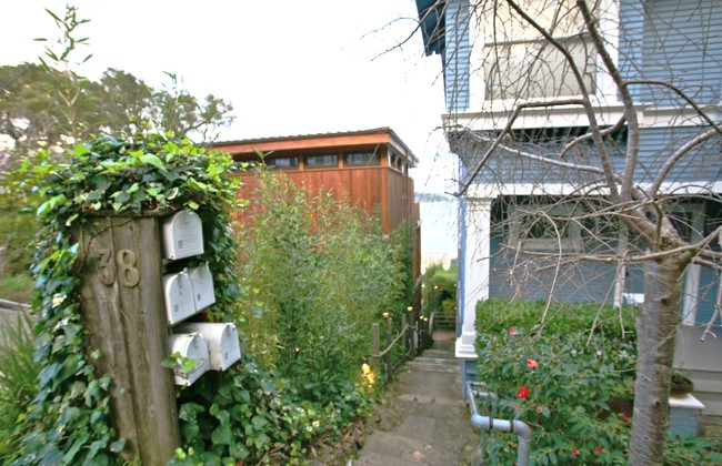 38 Bulkley Ave in Sausalito, CA - Building Photo - Building Photo