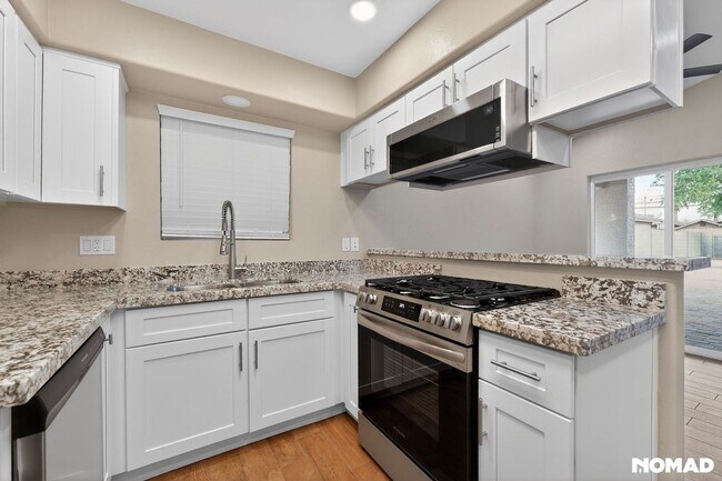 302 N Cameron St in Casa Grande, AZ - Building Photo - Building Photo