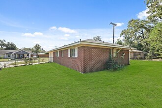 1802 Mosher Ln in Houston, TX - Building Photo - Building Photo