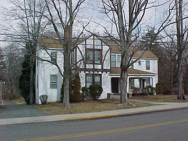 126 Rawley Ave in Mount Airy, NC - Foto de edificio