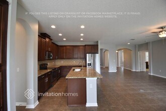 2425 Misty Cove Cir in Apopka, FL - Foto de edificio - Building Photo