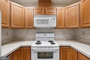 138 E Antietam St in Hagerstown, MD - Building Photo
