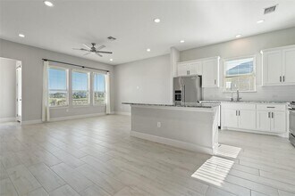 12606 Stanford Dr in Austin, TX - Building Photo - Building Photo