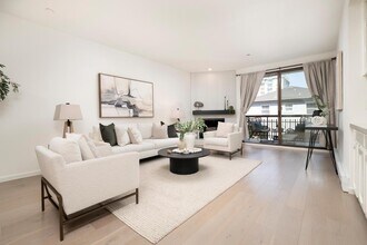 217 8th Ave in San Mateo, CA - Building Photo - Building Photo
