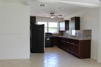 4133 SW 52nd St-Unit -1 in Fort Lauderdale, FL - Building Photo - Building Photo