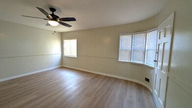 3166 Cherokee Ave in South Gate, CA - Building Photo - Building Photo