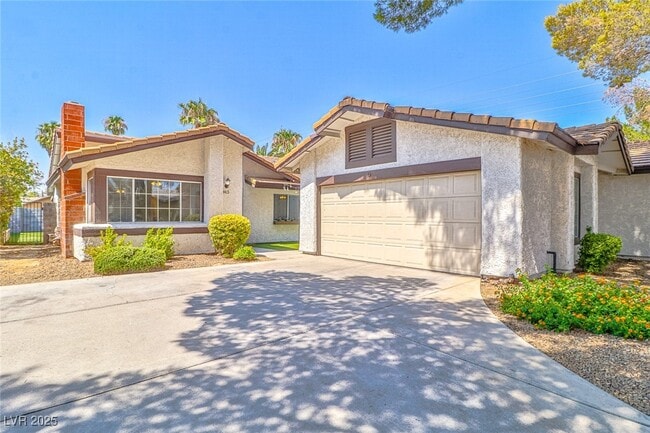 property at 4413 Live Oak Dr