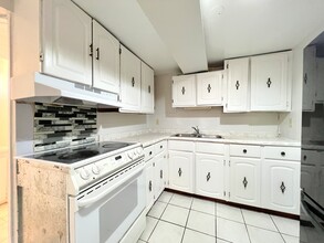412 Prince Rd in Windsor, ON - Building Photo - Building Photo