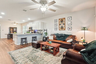 10430 Barbeque Bay in Converse, TX - Building Photo - Building Photo