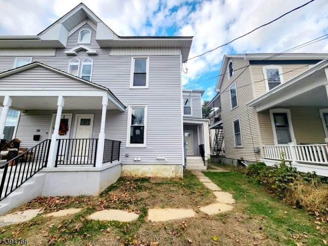24 W Stewart St in Washington, NJ - Building Photo - Building Photo