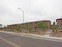 Las Piedras Townhomes in Phoenix, AZ - Building Photo - Building Photo