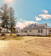 178 Manning St, Unit #1 in Warwick, RI - Building Photo - Building Photo