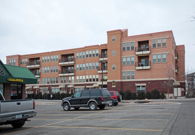 Uptown Landing in Burnsville, MN - Building Photo - Building Photo