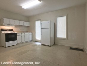 829 E 32nd St in Savannah, GA - Building Photo - Building Photo