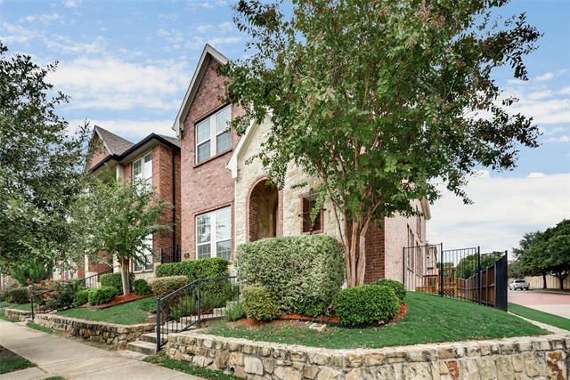 235 Knapford in Euless, TX - Building Photo - Building Photo