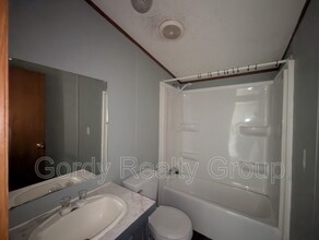 3017 Camp Rd in Marianna, FL - Building Photo - Building Photo