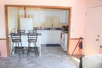 1200 T A Riordan in Flagstaff, AZ - Building Photo - Building Photo