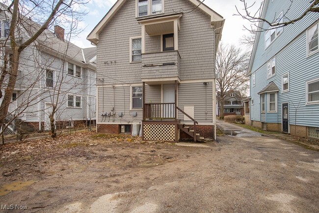 2671 Hampshire Rd in Cleveland Heights, OH - Building Photo - Building Photo