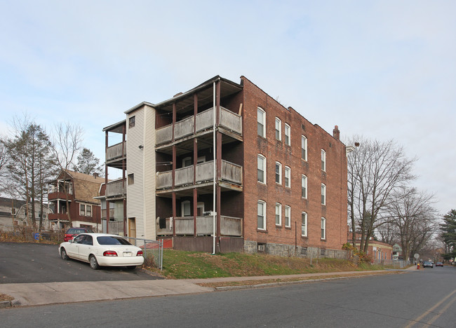 243-245 Capen St in Hartford, CT - Building Photo - Building Photo