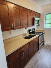 5601 Polk St in Hollywood, FL - Building Photo - Building Photo