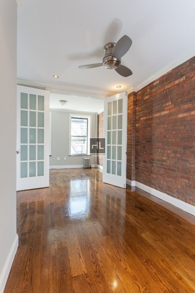 West 103rd Street, Unit 4W in New York, NY - Foto de edificio - Building Photo