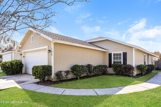7878 Cherry Blossom Dr S in Jacksonville, FL - Building Photo - Building Photo