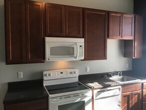 2710 Armand Pl in St. Louis, MO - Building Photo - Building Photo