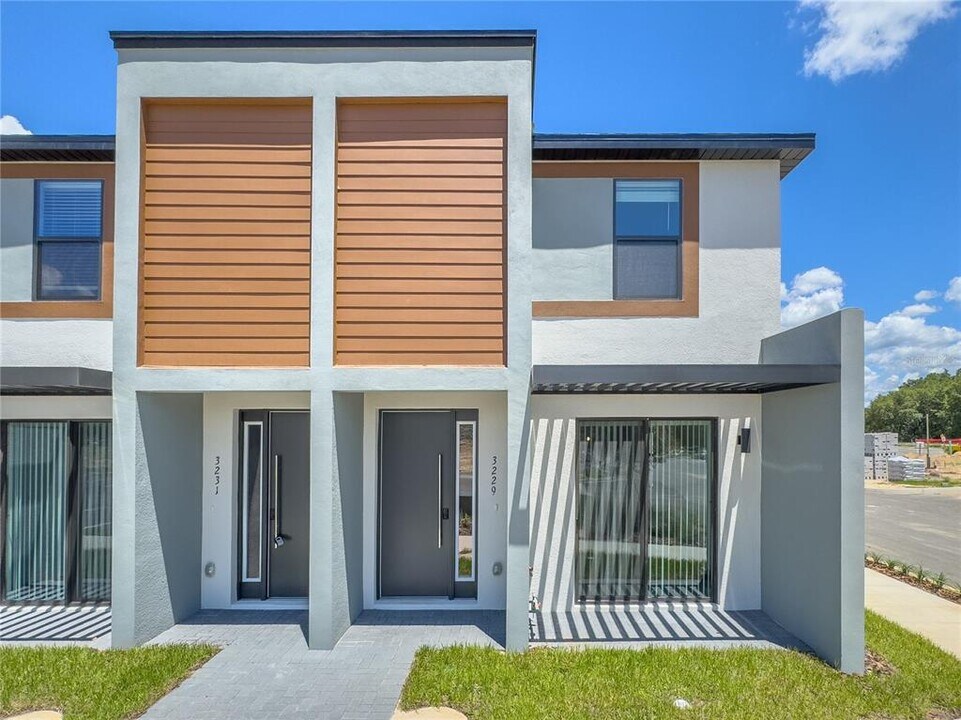 3229 Energy Dr in Kissimmee, FL - Building Photo