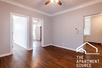 3827 N Drake Ave, Unit #3 in Chicago, IL - Foto de edificio - Building Photo