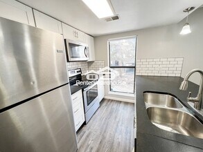 6420 S Dayton St in Englewood, CO - Building Photo - Building Photo